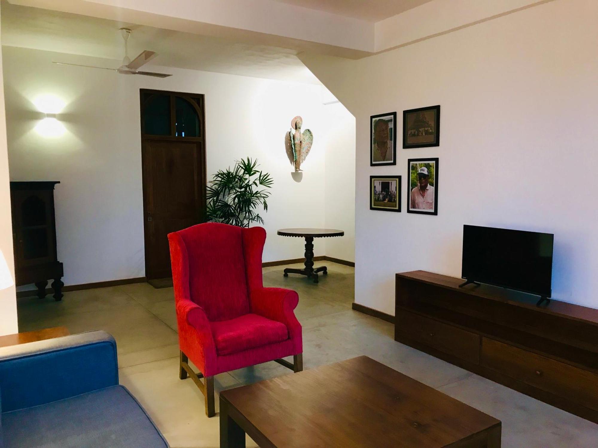 Tea Library Bed & Breakfast Hikkaduwa Exterior foto
